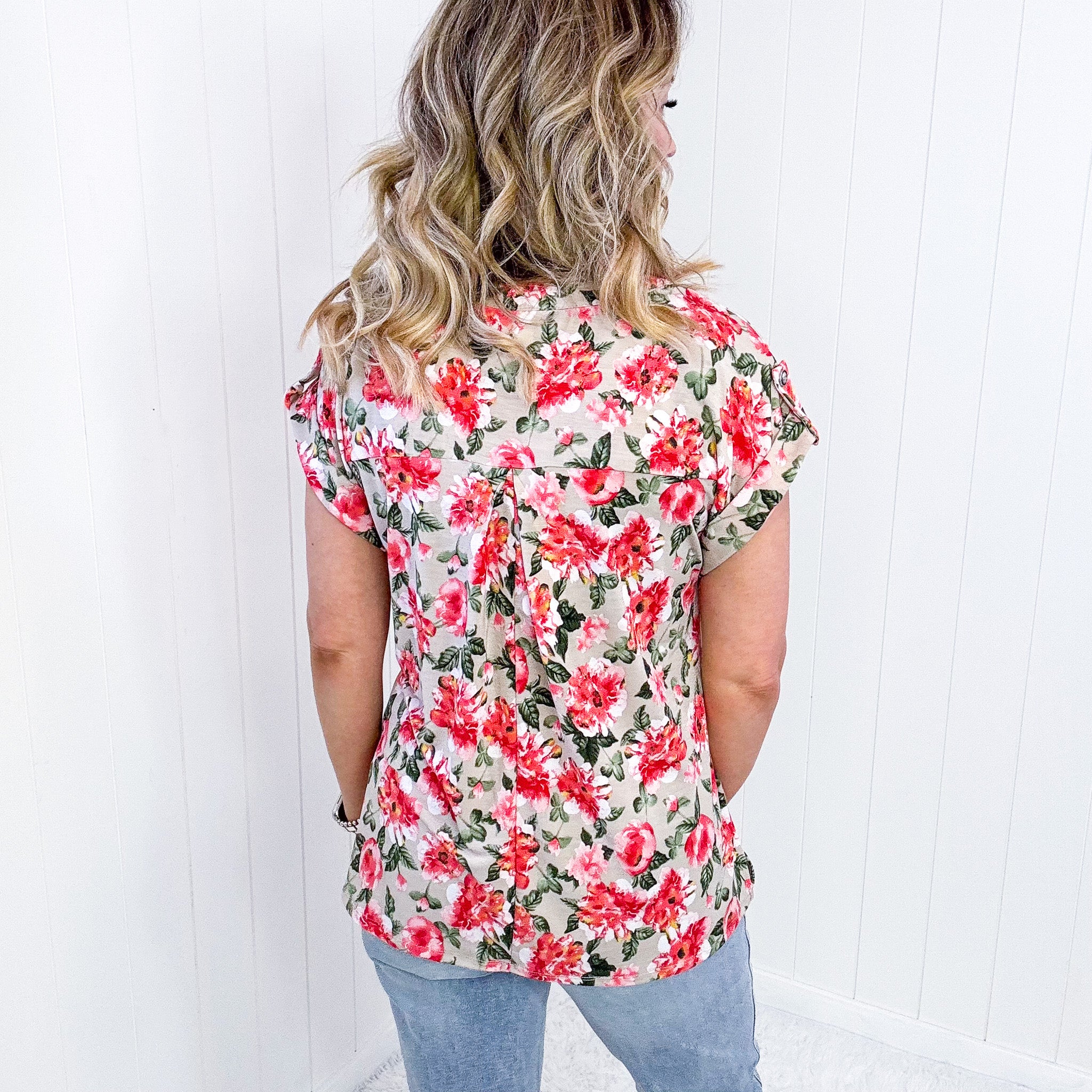 Dear Scarlett Lizzy Cap Sleeve Top in Coral and Beige Floral