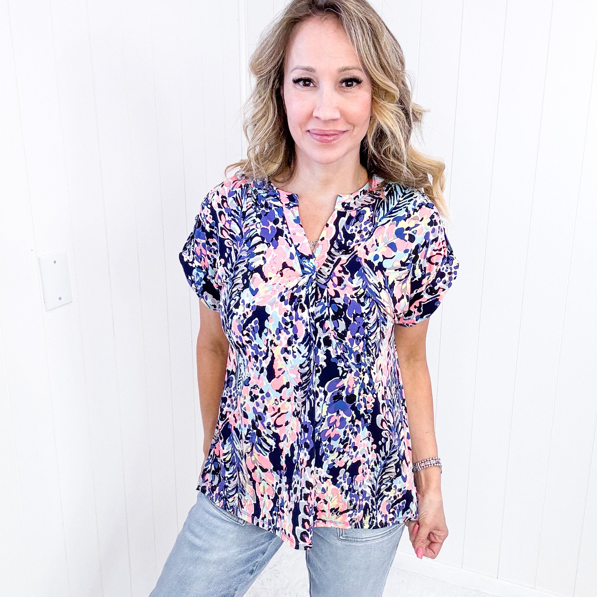 Dear Scarlett Lizzy Cap Sleeve Top in Navy Abstract Floral