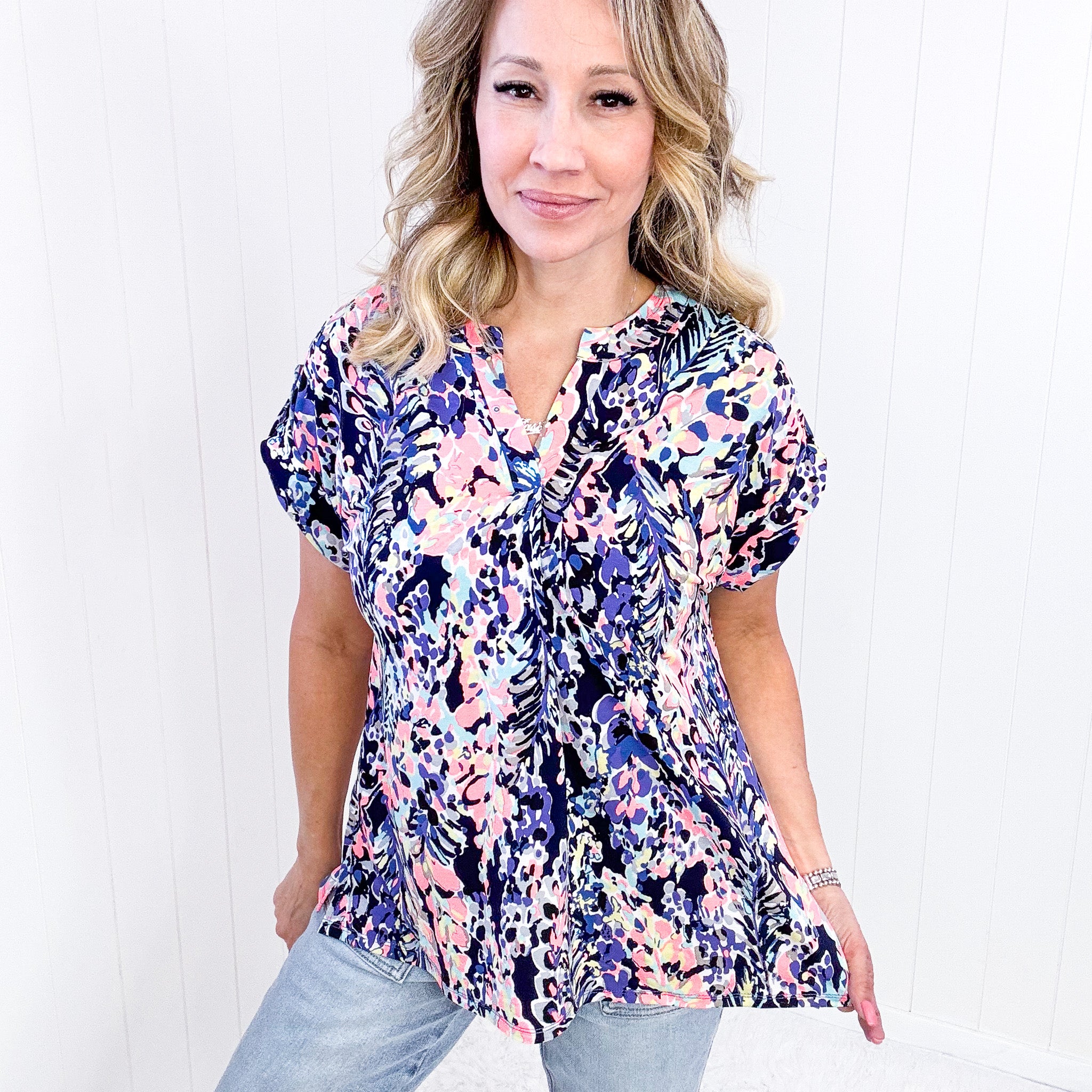 Dear Scarlett Lizzy Cap Sleeve Top in Navy Abstract Floral